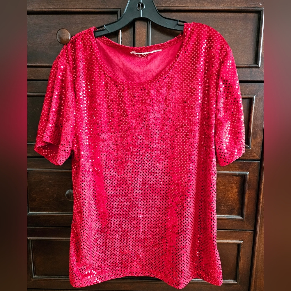 Red sequin